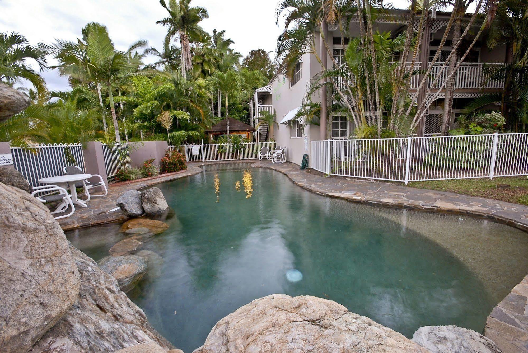 Reef Palms Motel Cairns Exterior photo